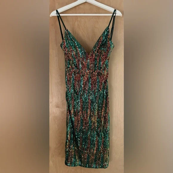 Baltic Born Michelle Sequin Dress - Picture 4 of 15